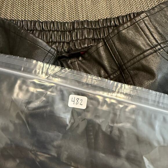 SPANX- Faux Leather‎ Jogger Pants Black High Rise Pull-on Stretch  S - Picture 8 of 8